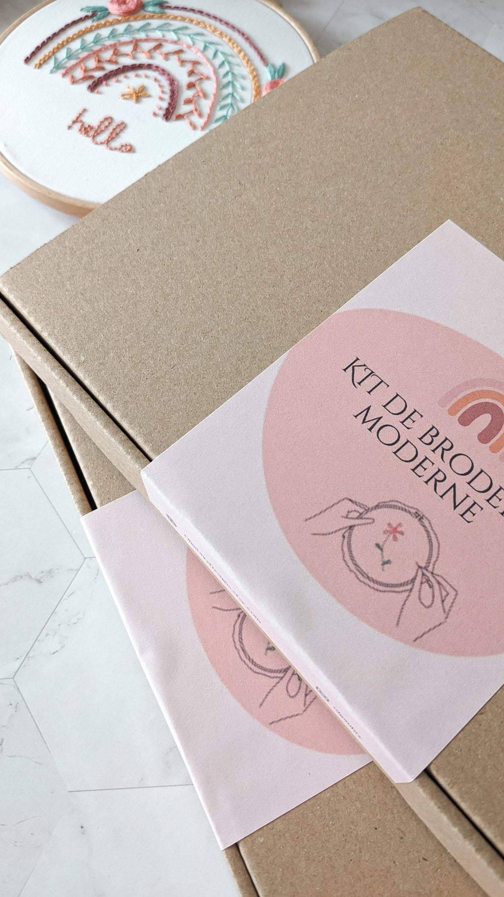 Kit de broderie arc-en-ciel – DIY moderne, facile pour débutant, décoration murale colorée, cadeau créatif, motif à broder main