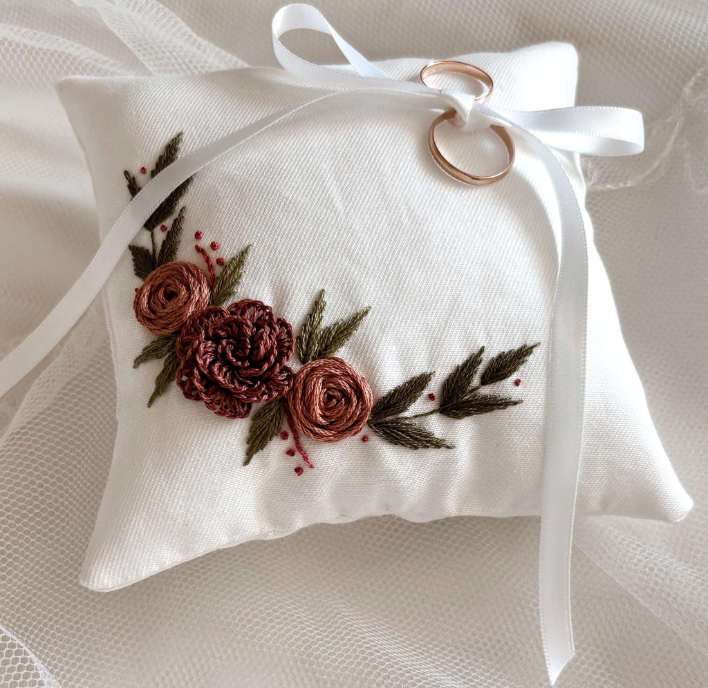 Porte-alliance mariage, coussin d'alliance brodé, coussin d'anneaux pour alliances mariage, couleurs personnalisées - coton