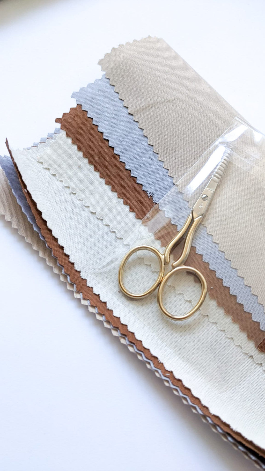 Kit de démarrage de broderie à la main pour les débutants, box de broderie apprendre à broder, fournitures de broderie, guide vidéo