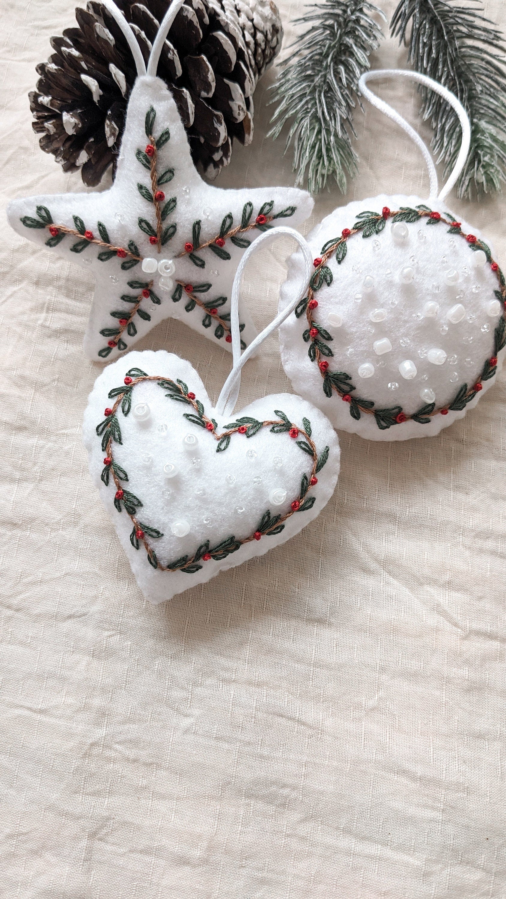 Décorations de sapin de Noël en feutrine, motifs de Noël brodés à la main, couronne de Noël