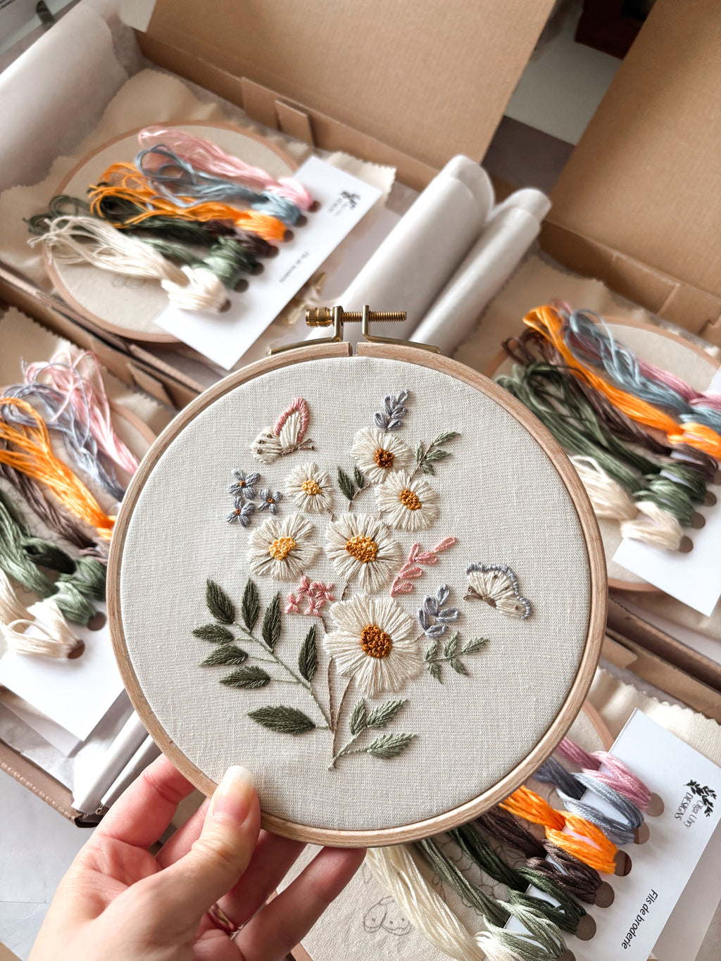 Kit de broderie fleurs sauvages, kit de broderie botanique floral pour débutants, patron de broderie floral, kit DIY art