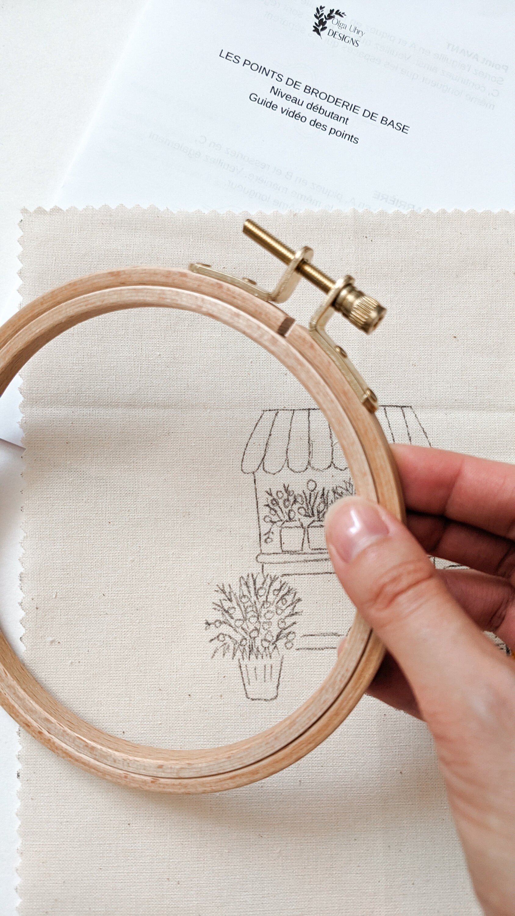 Kit de broderie pour les débutants Chez fleuriste, guide vidéo, motif de broderie simple