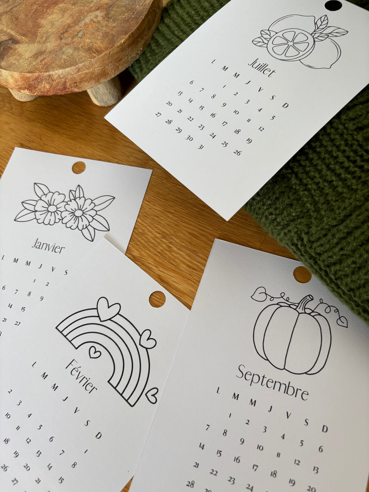Mini calendrier 2027 à broder