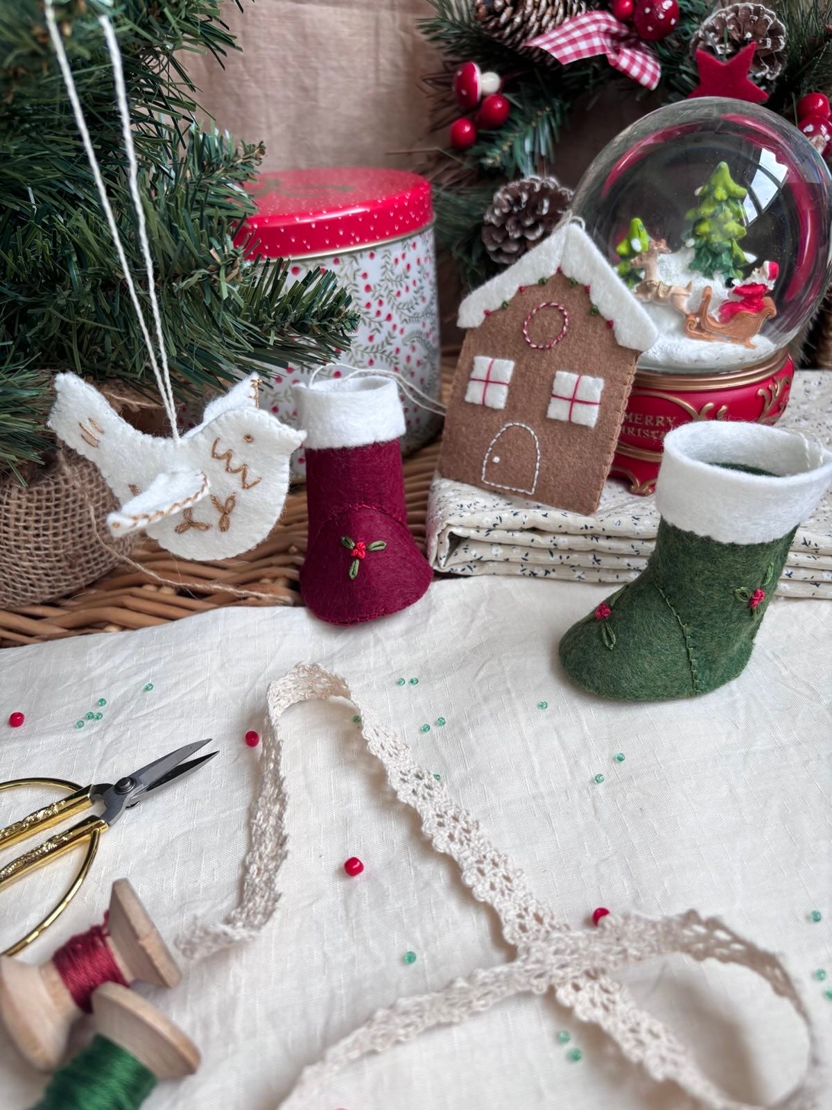 Kit DIY de Noël en feutrine: coffret de 4 projets