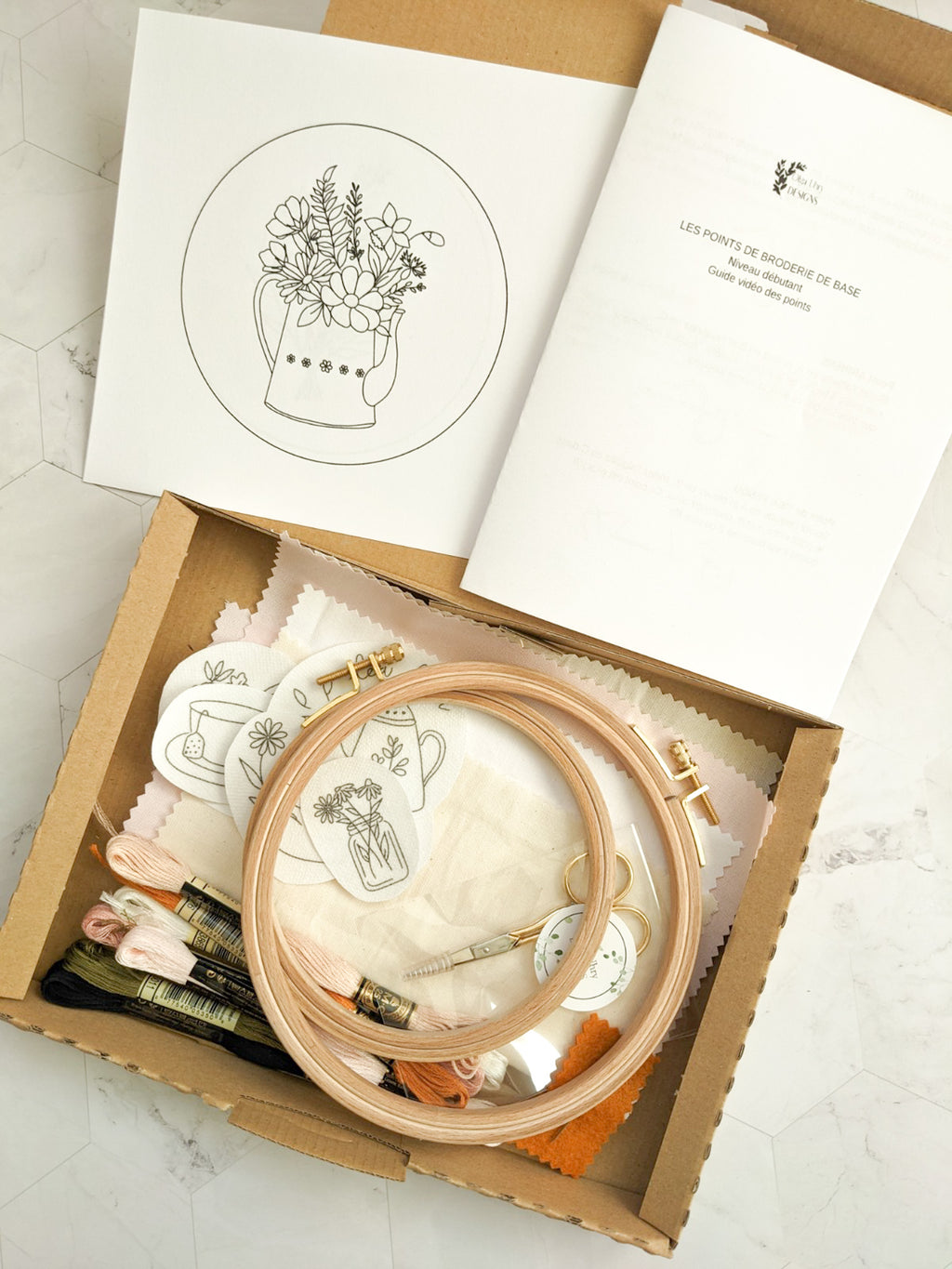 Box de broderie - kit de démarrage de broderie, apprendre à broder pour débutants, guide vidéo, fournitures de broderie