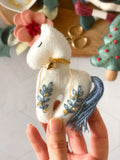 Patron cheval en feutrine pour décoration de sapin de Noël DIY