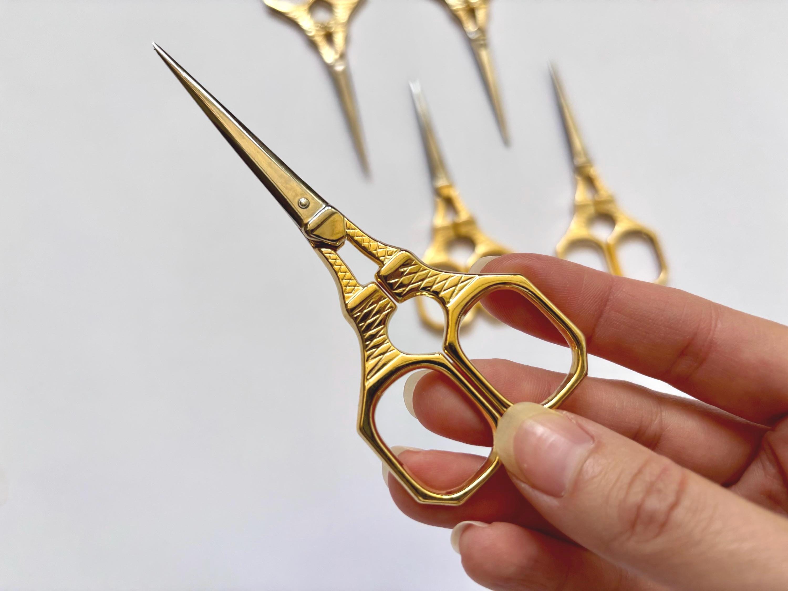 Ciseaux à broder DMC - La Tour Eiffel - Ciseaux Hardanger DMC - outils de couture, ciseaux point de croix 9cm