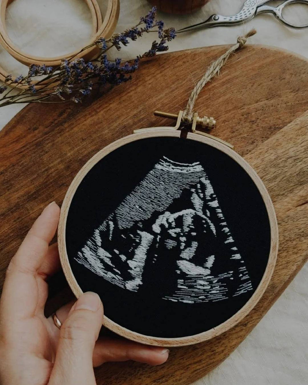 Echographie brodée personnalisée, Faire-part de grossesse, Cadeau de naissance, Décoration de chambre de bébé