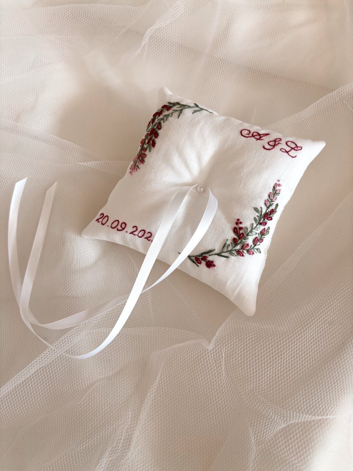 Coussin alliances pour mariage - fleurs bruyeres - violet vert sauge