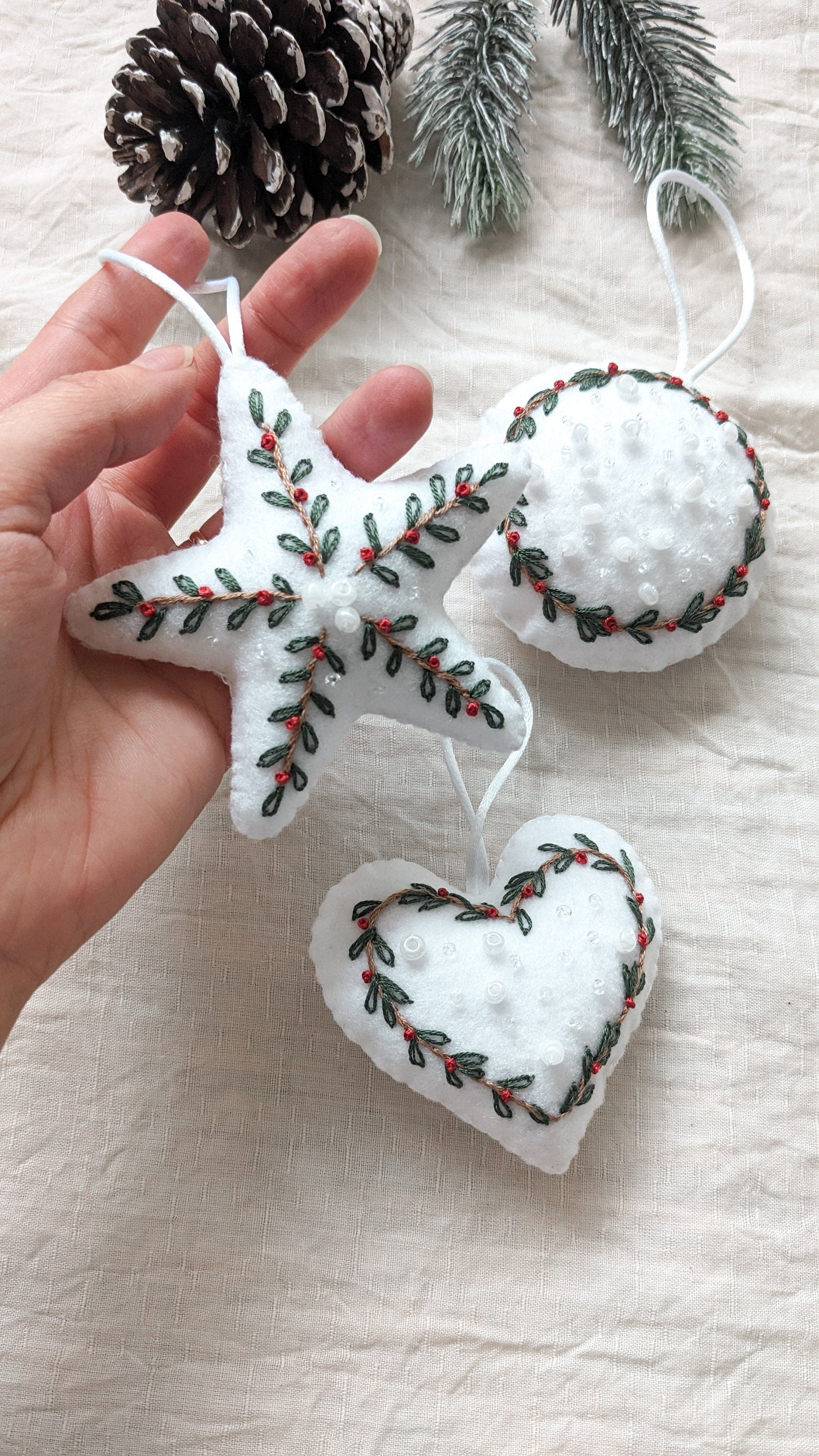 Décorations de sapin de Noël en feutrine, motifs de Noël brodés à la main, couronne de Noël