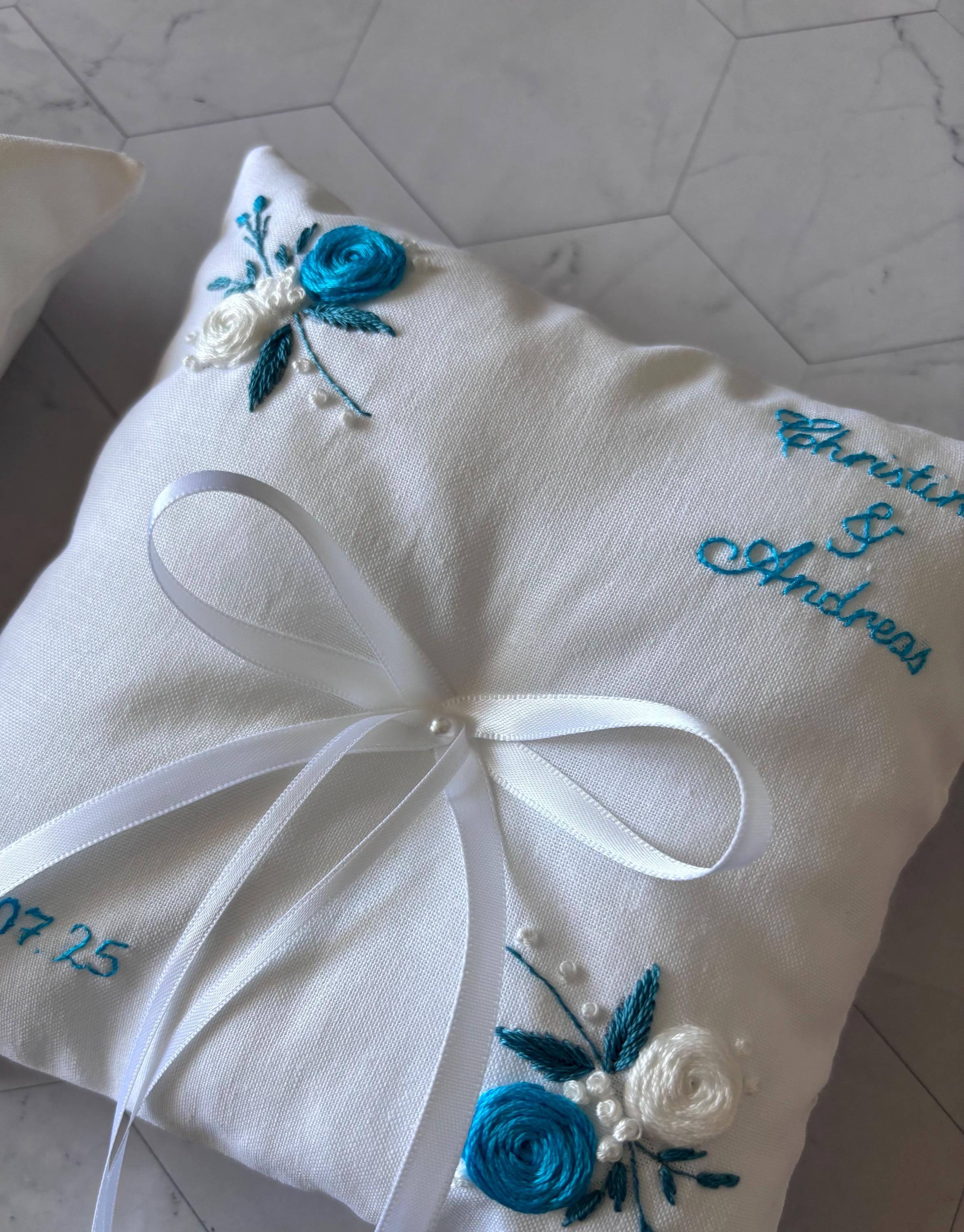 Porte-alliance mariage personnalisé, coussin d'alliance brodé, coussin d'anneaux pour alliances mariage, couleurs personnalisées - coton bio