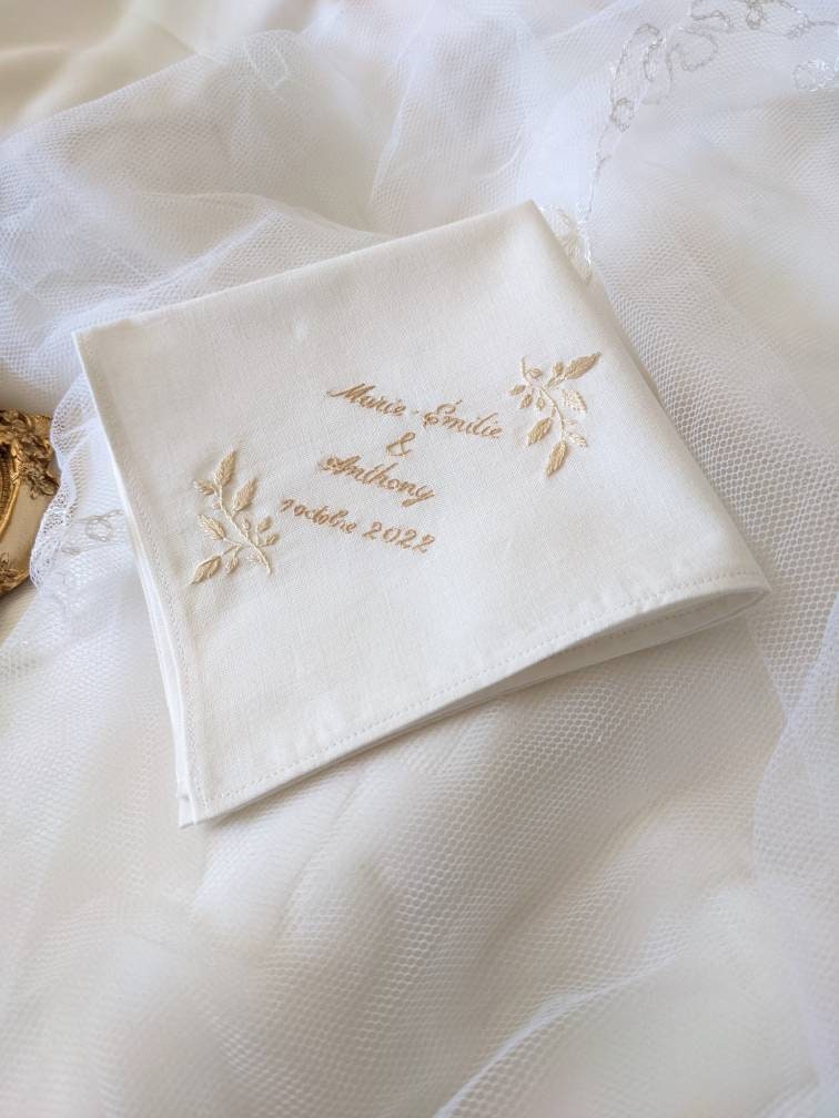 Mouchoir mariage brodé et personnalisé Larmes de Joie, cadeau de la mariée, cadeau de mariage, cadeau maman de marié
