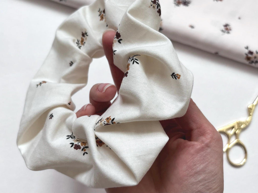 Chouchou en coton fleuri fait main, cadeau original pour femmes et filles
