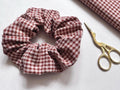 Chouchou fait main, scrunchies pour cheveux, cadeau pour elle, motif Vichy