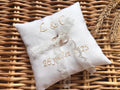 Coussin porte alliance blanc, accessoire de mariage élégant et personnalisé, dentelle